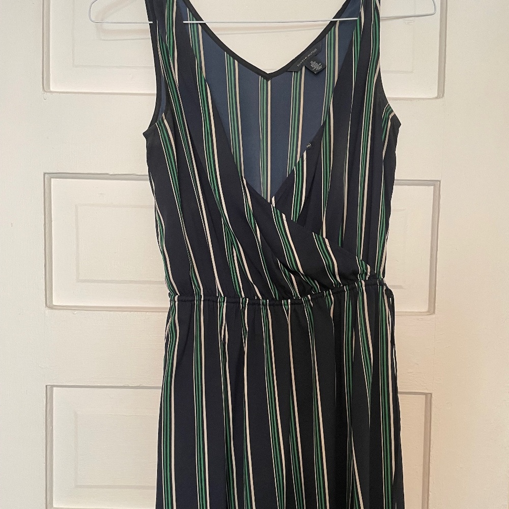 Women’s striped casual dresses (five pack size small)